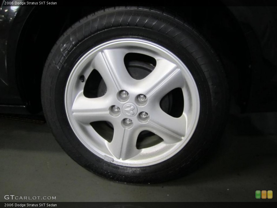 2006 Dodge Stratus SXT Sedan Wheel and Tire Photo #40589121