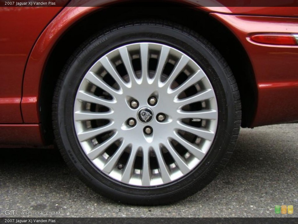 2007 Jaguar XJ Vanden Plas Wheel and Tire Photo #40602945