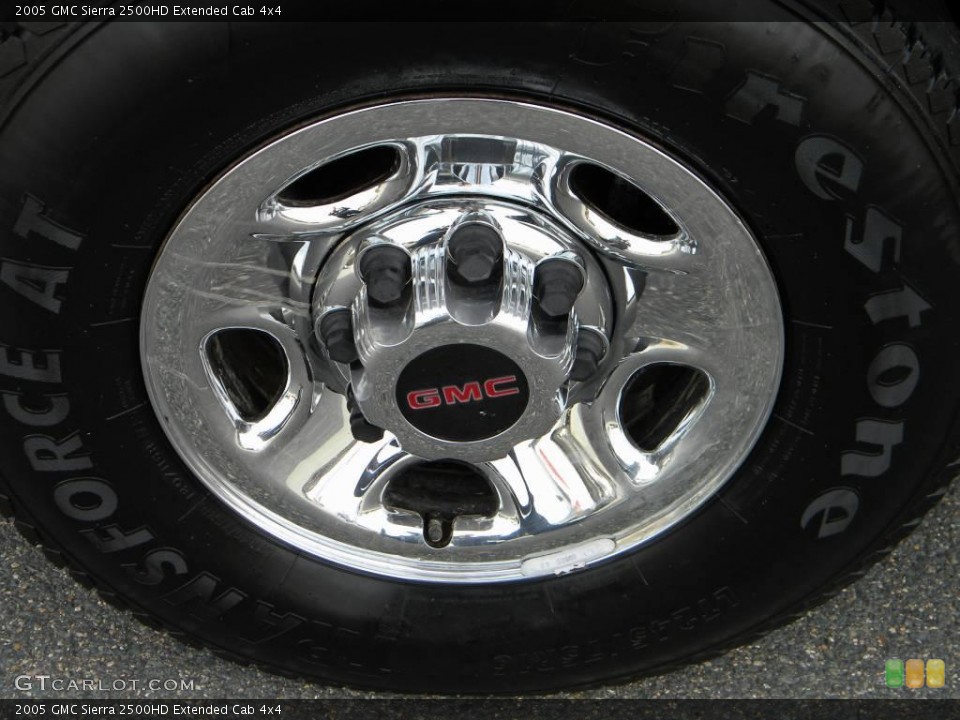 2005 GMC Sierra 2500HD Wheels and Tires