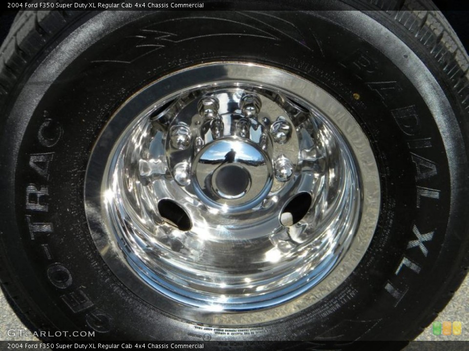 2004 Ford F350 Super Duty XL Regular Cab 4x4 Chassis Commercial Wheel and Tire Photo #40635930