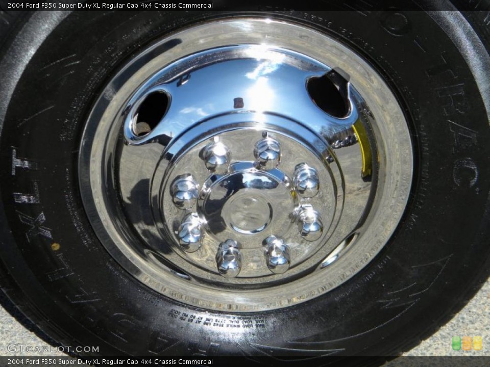 2004 Ford F350 Super Duty XL Regular Cab 4x4 Chassis Commercial Wheel and Tire Photo #40635962