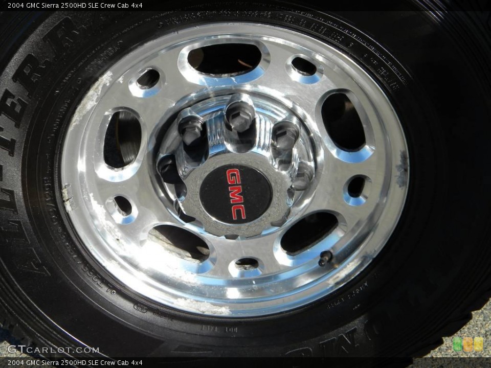 2004 GMC Sierra 2500HD SLE Crew Cab 4x4 Wheel and Tire Photo #40652075