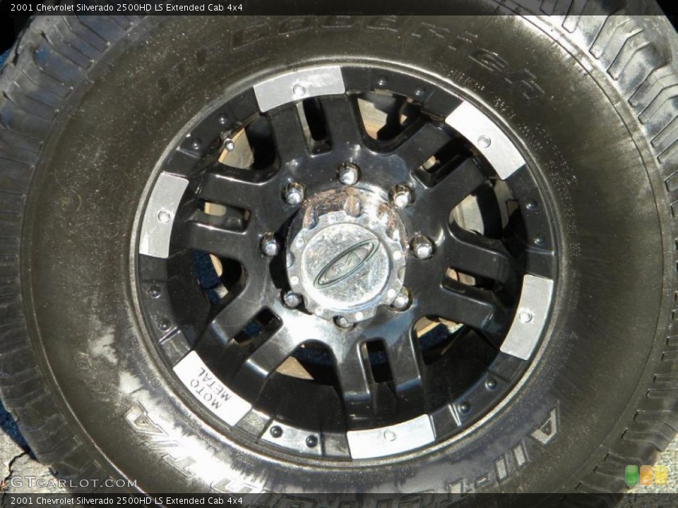 2001 Chevrolet Silverado 2500HD Custom Wheel and Tire Photo #40653375