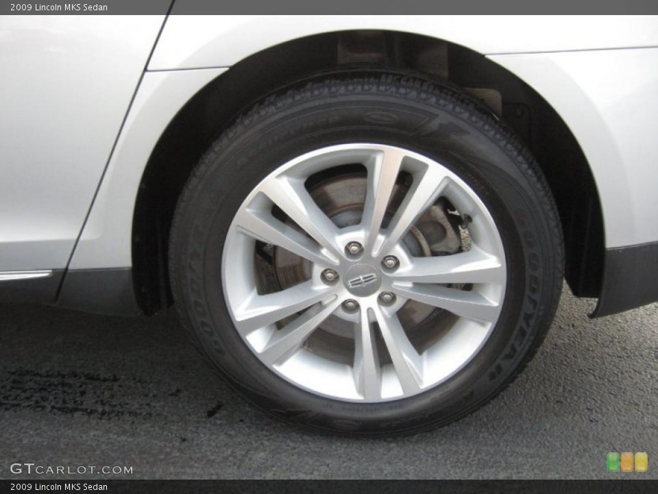 2009 Lincoln MKS Sedan Wheel and Tire Photo #40704357