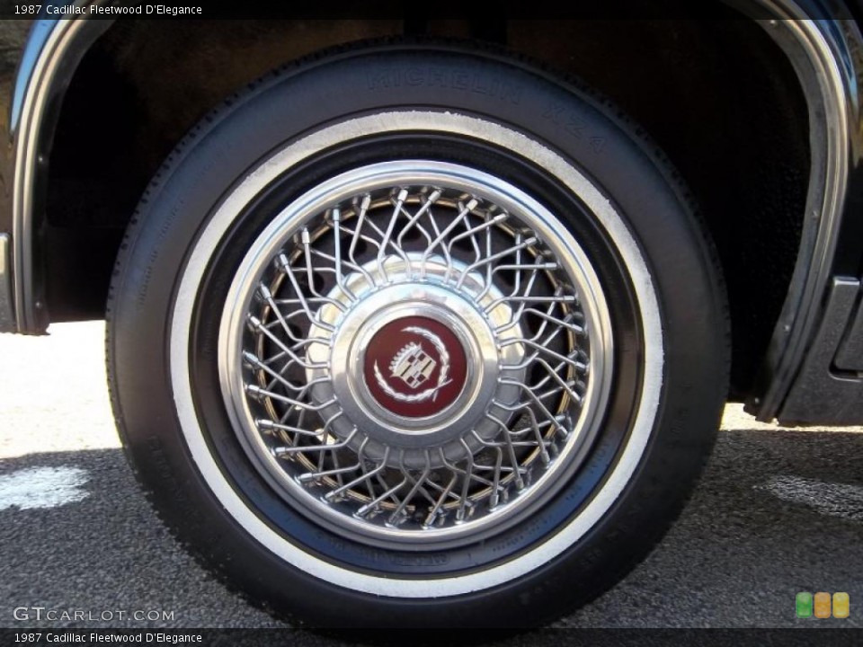 1987 Cadillac Fleetwood D'Elegance Wheel and Tire Photo #40714354