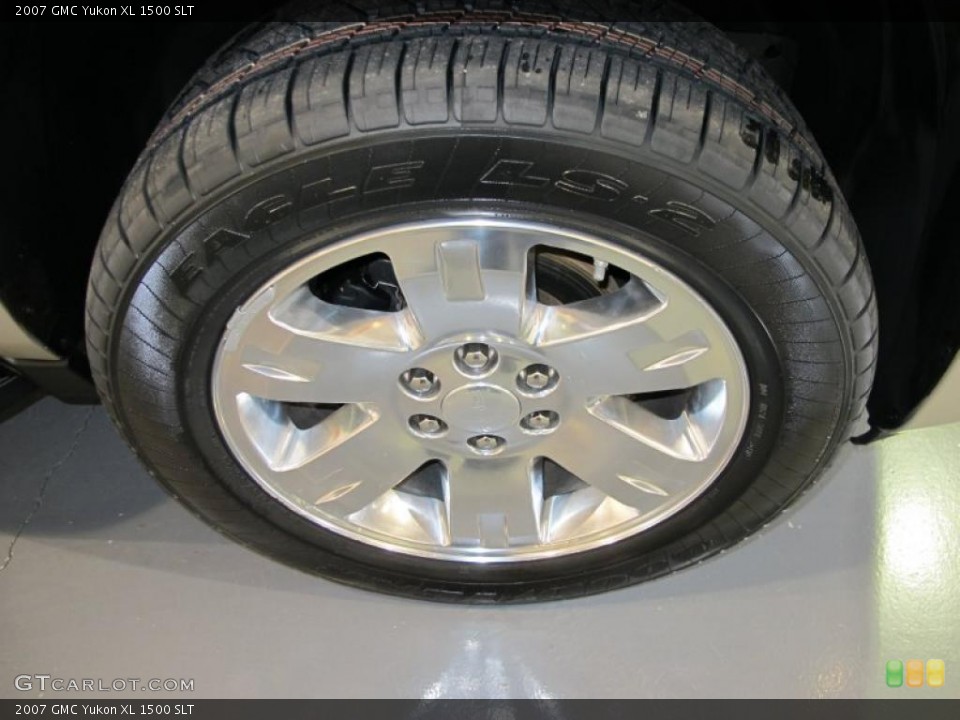 2007 GMC Yukon XL 1500 SLT Wheel and Tire Photo #40721846