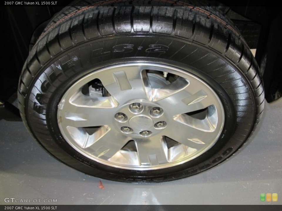 2007 GMC Yukon XL 1500 SLT Wheel and Tire Photo #40721878