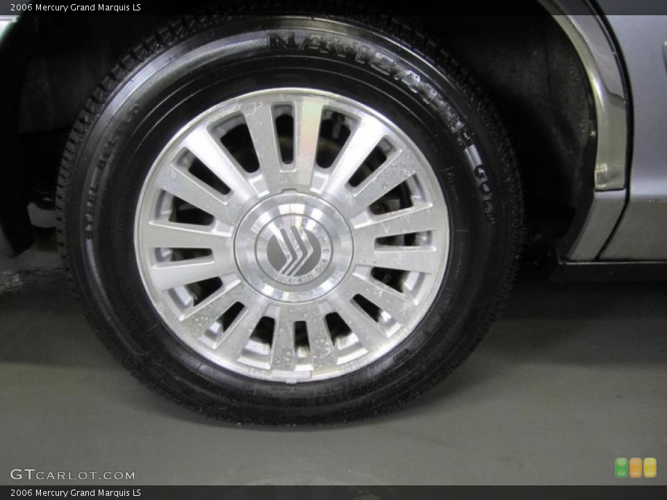 2006 Mercury Grand Marquis LS Wheel and Tire Photo #40740646