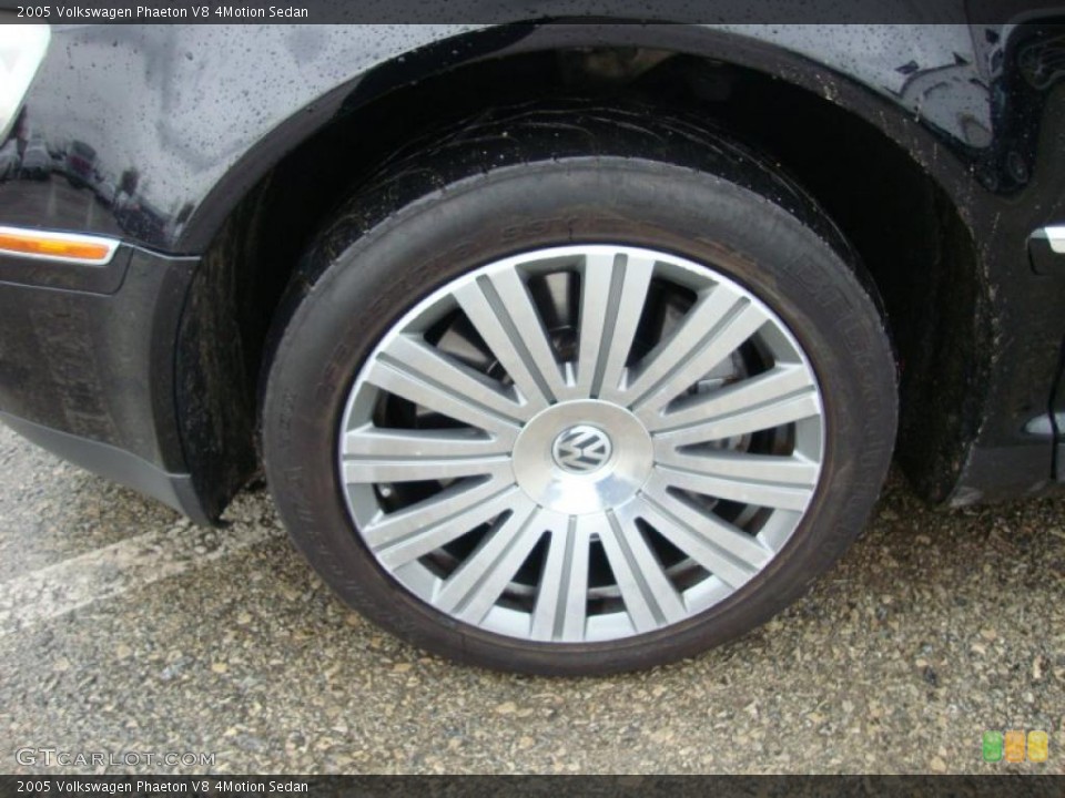 2005 Volkswagen Phaeton V8 4Motion Sedan Wheel and Tire Photo #40777671