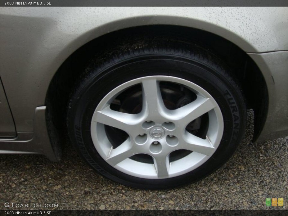 2003 Nissan Altima 3.5 SE Wheel and Tire Photo #40780931