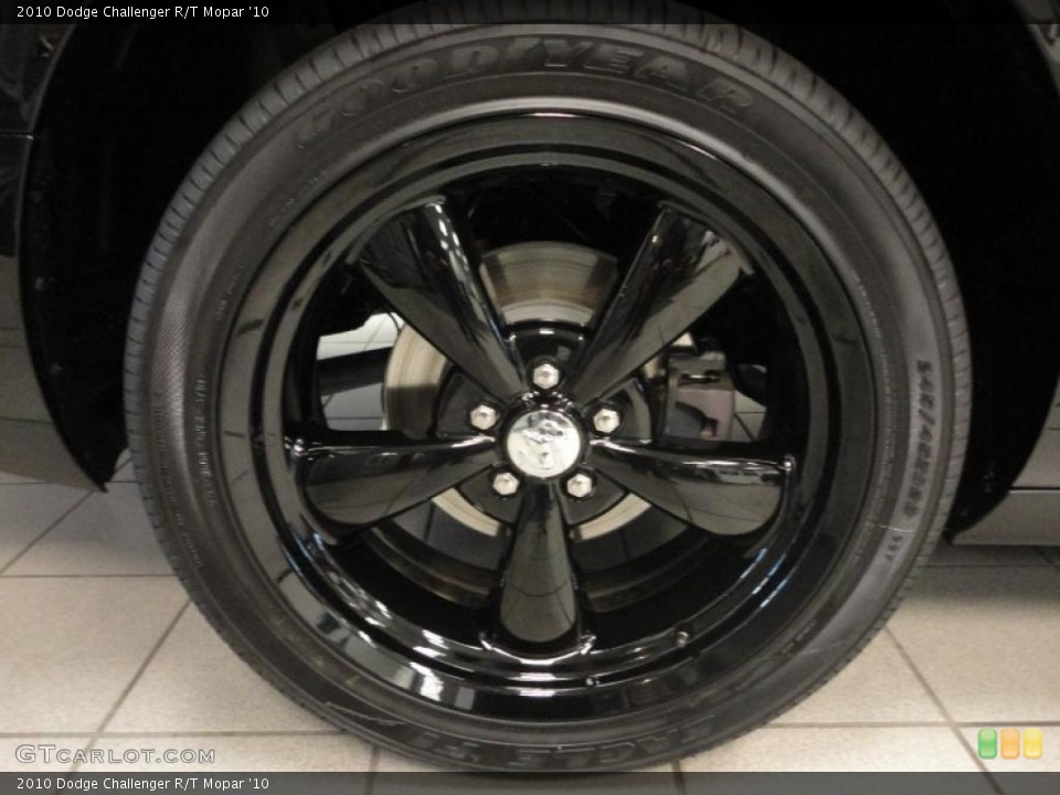 2010 Dodge Challenger R/T Mopar '10 Wheel and Tire Photo #40793919