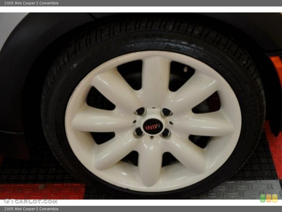 2005 Mini Cooper S Convertible Wheel and Tire Photo #40805087