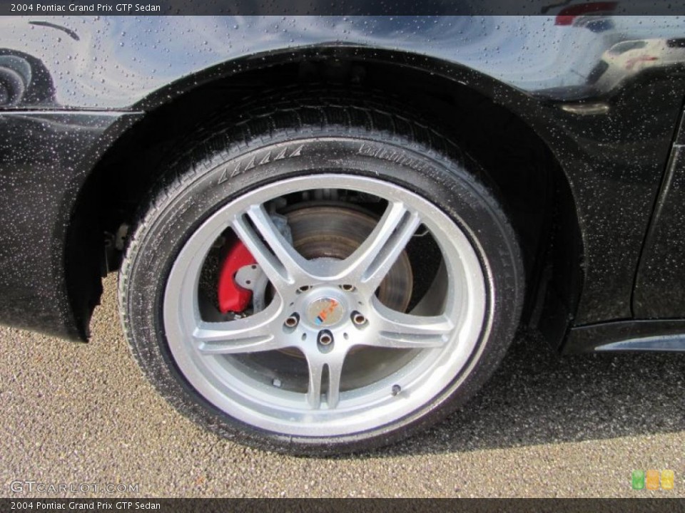 2004 Pontiac Grand Prix GTP Sedan Wheel and Tire Photo #40811159