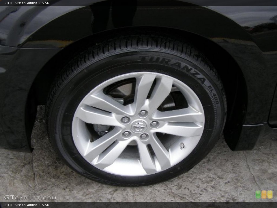 2010 Nissan Altima 3.5 SR Wheel and Tire Photo #40874162