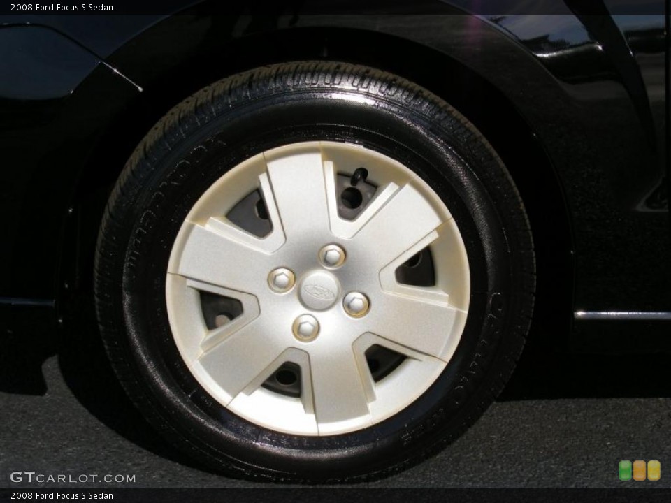 2008 Ford Focus S Sedan Wheel and Tire Photo #40877698