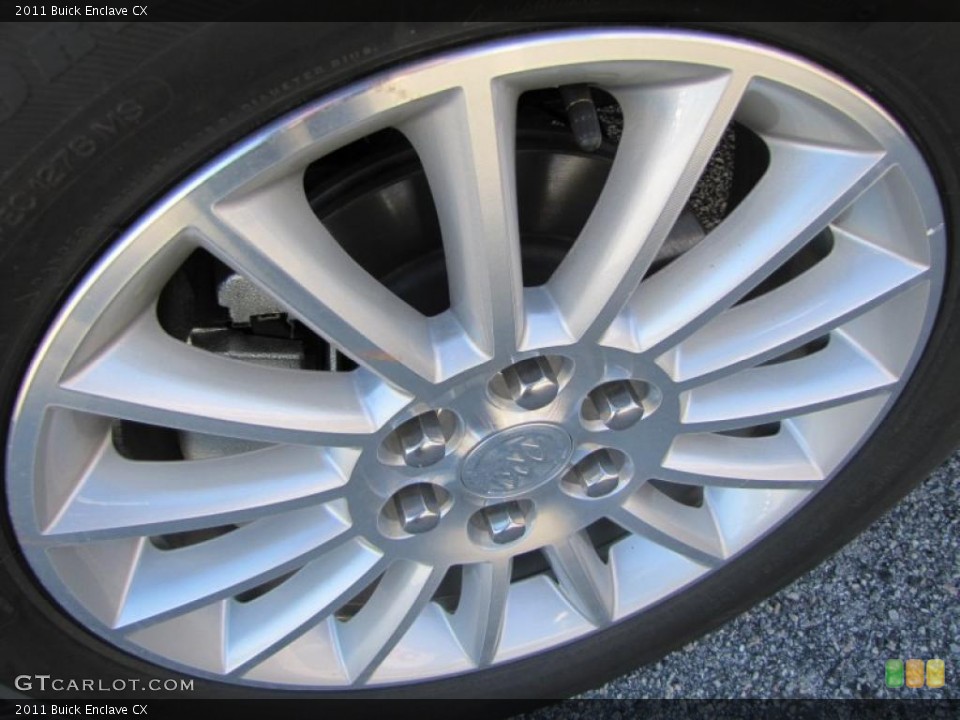 2011 Buick Enclave CX Wheel and Tire Photo #40912613