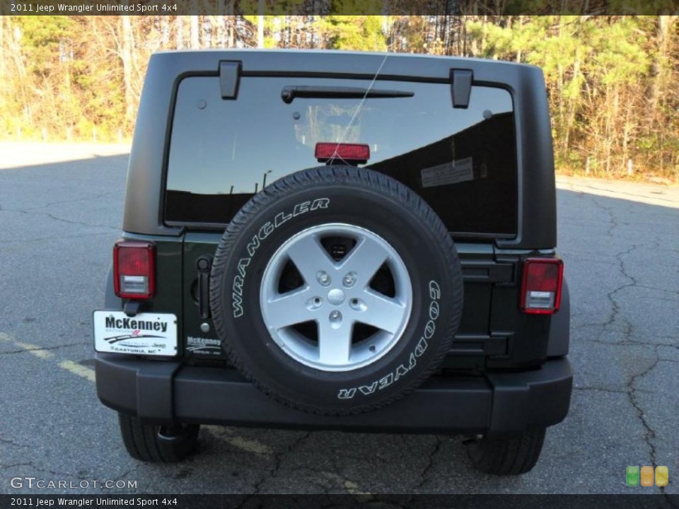 2011 Jeep Wrangler Unlimited Custom Wheel and Tire Photo #40960437