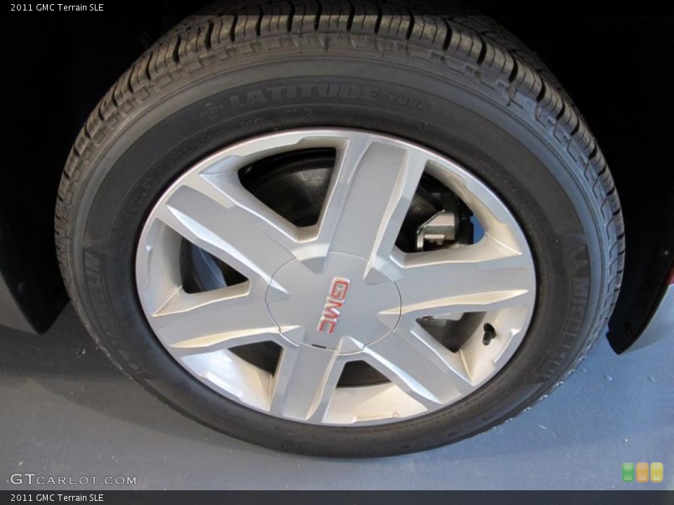 2011 GMC Terrain SLE Wheel and Tire Photo #40970460