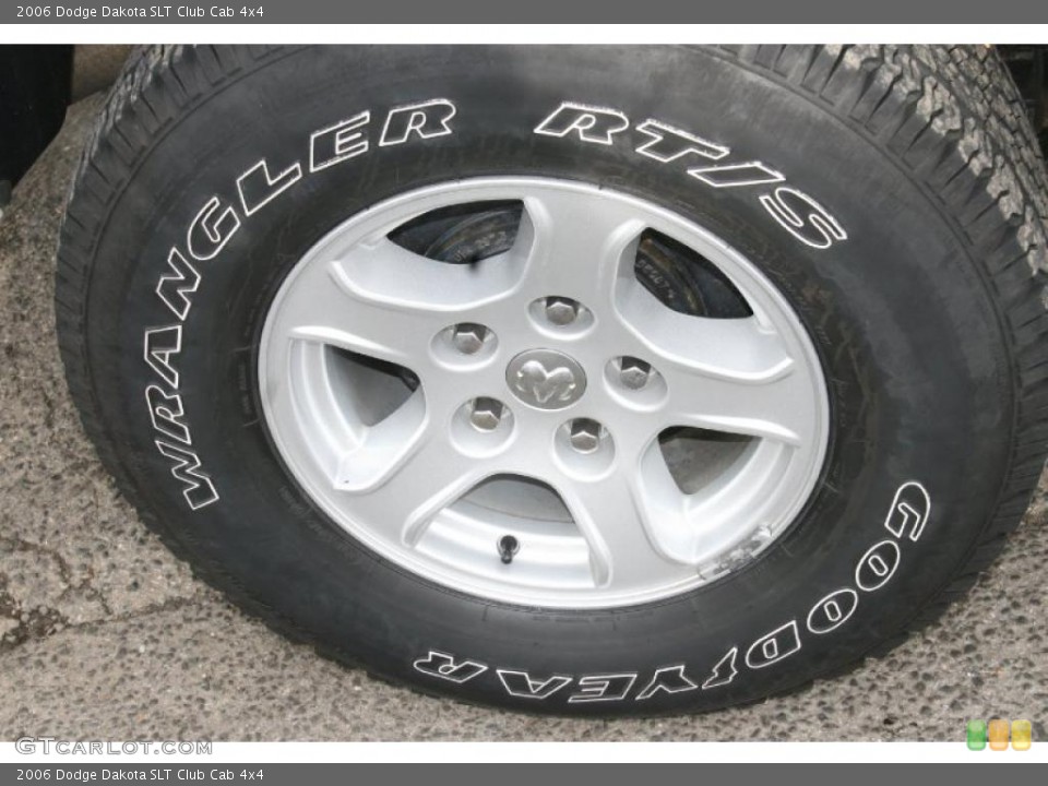 2006 Dodge Dakota SLT Club Cab 4x4 Wheel and Tire Photo #41062563