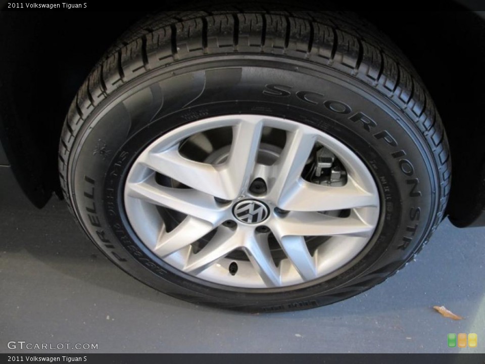 2011 Volkswagen Tiguan S Wheel and Tire Photo #41079655