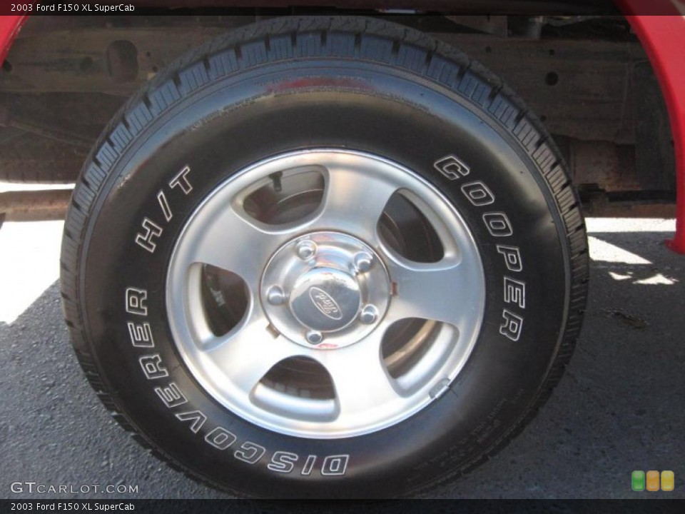 2003 Ford F150 XL SuperCab Wheel and Tire Photo #41096881