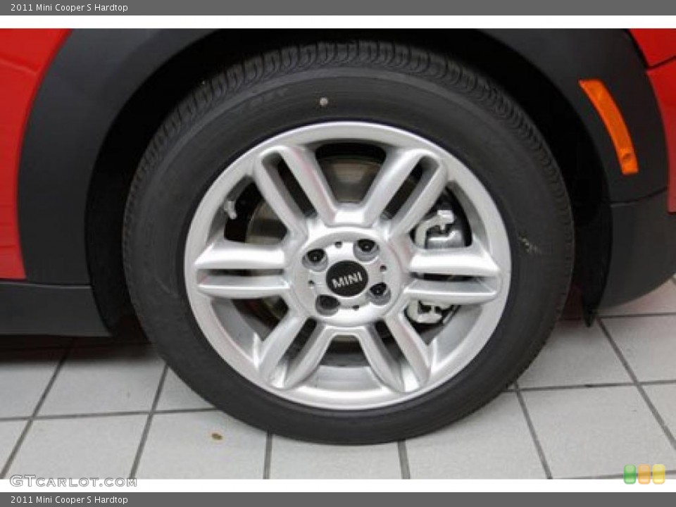 2011 Mini Cooper S Hardtop Wheel and Tire Photo #41107534