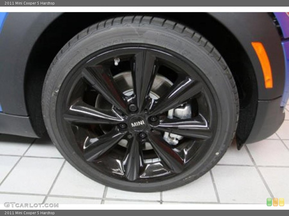 2011 Mini Cooper S Hardtop Wheel and Tire Photo #41108006