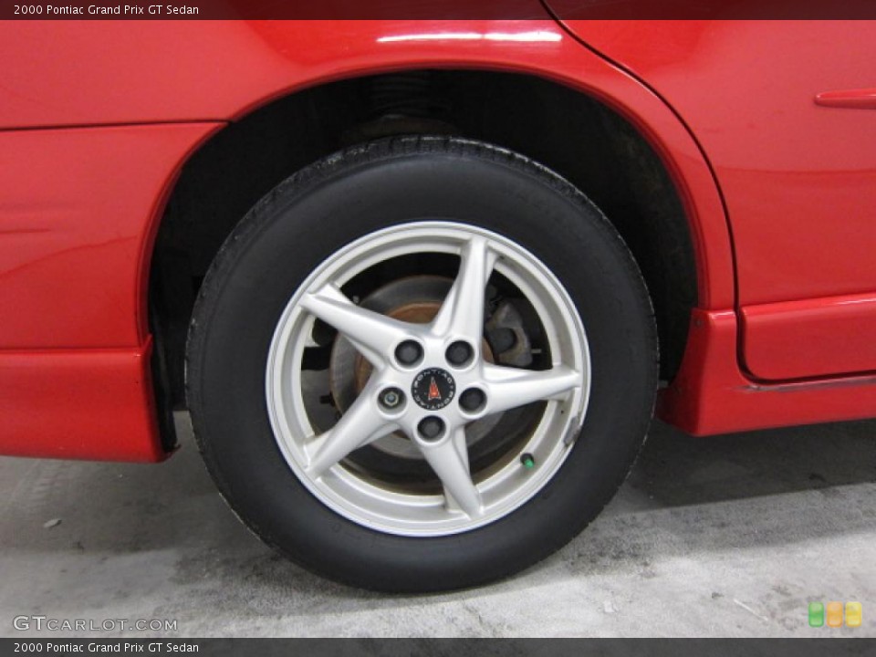 2000 Pontiac Grand Prix GT Sedan Wheel and Tire Photo #41120343
