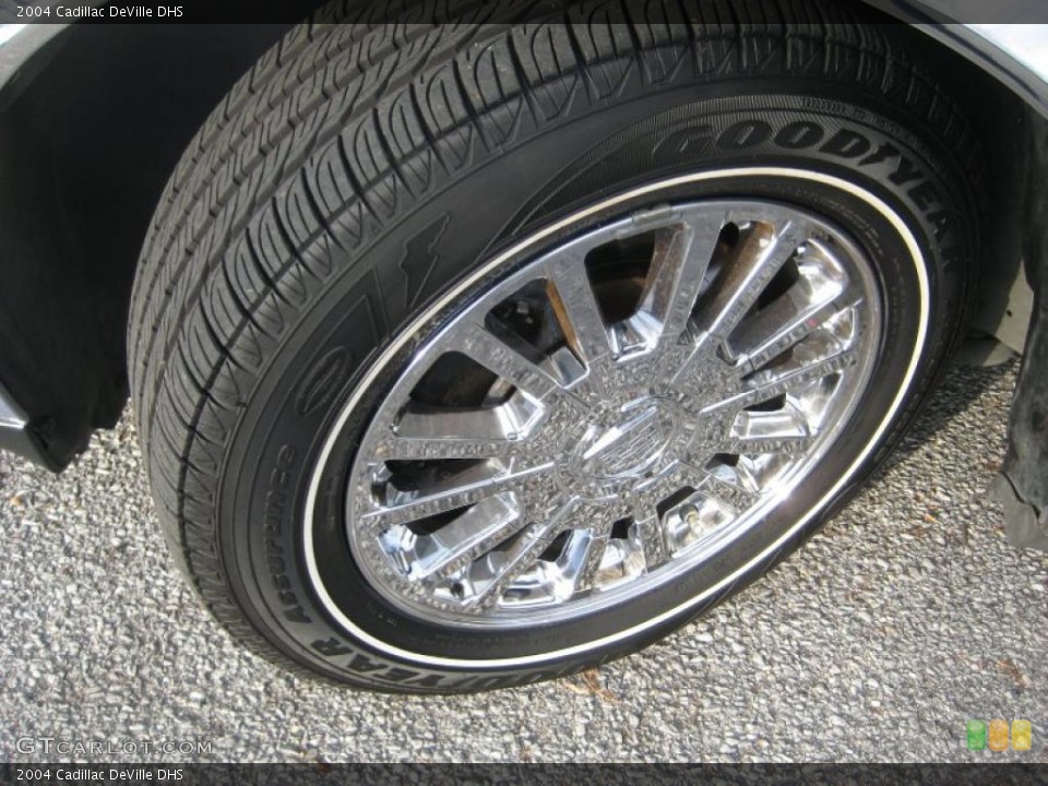 2004 Cadillac DeVille DHS Wheel and Tire Photo #41124843