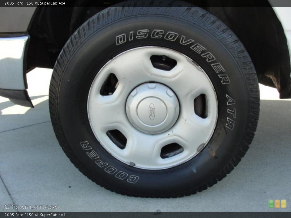 2005 Ford F150 XL SuperCab 4x4 Wheel and Tire Photo #41172230