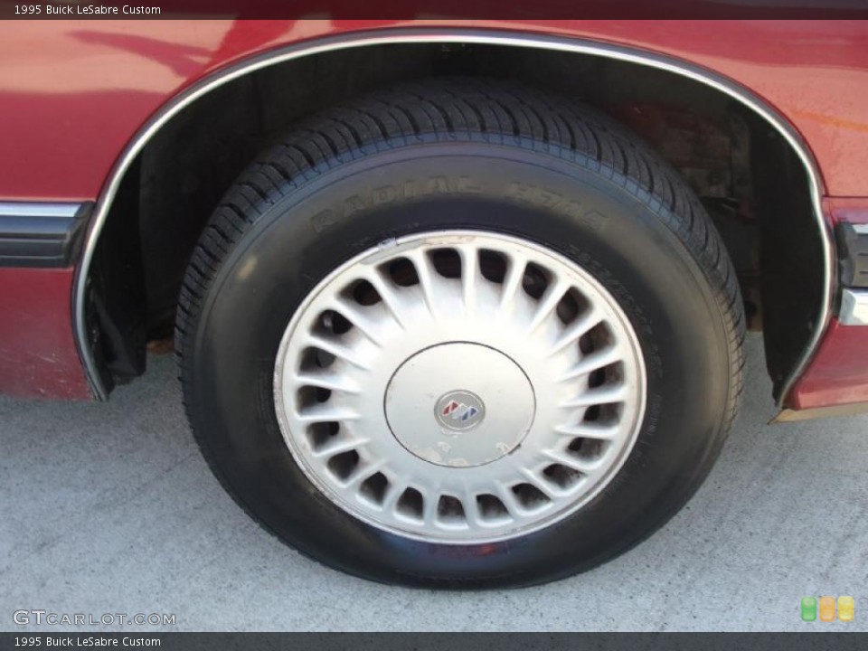 1995 Buick LeSabre Custom Wheel and Tire Photo #41176390