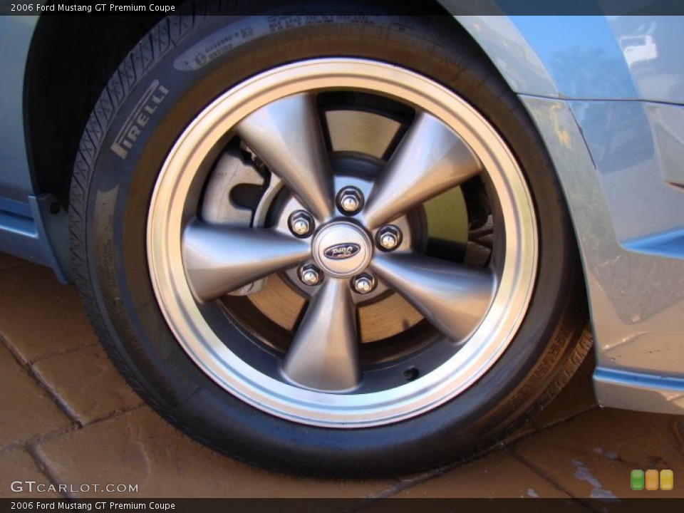 2006 Ford Mustang GT Premium Coupe Wheel and Tire Photo #41202779