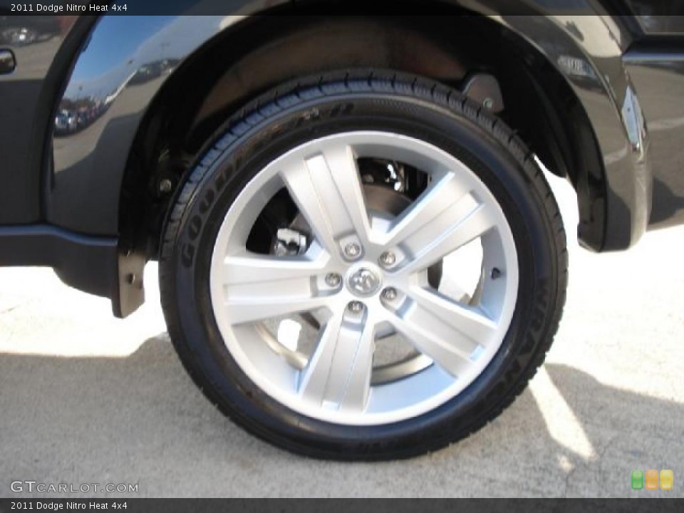 2011 Dodge Nitro Heat 4x4 Wheel and Tire Photo #41212447