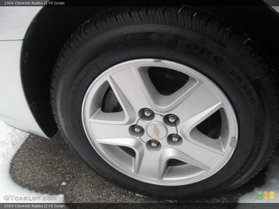 2004 Chevrolet Malibu LS V6 Sedan Wheel and Tire Photo #41227935