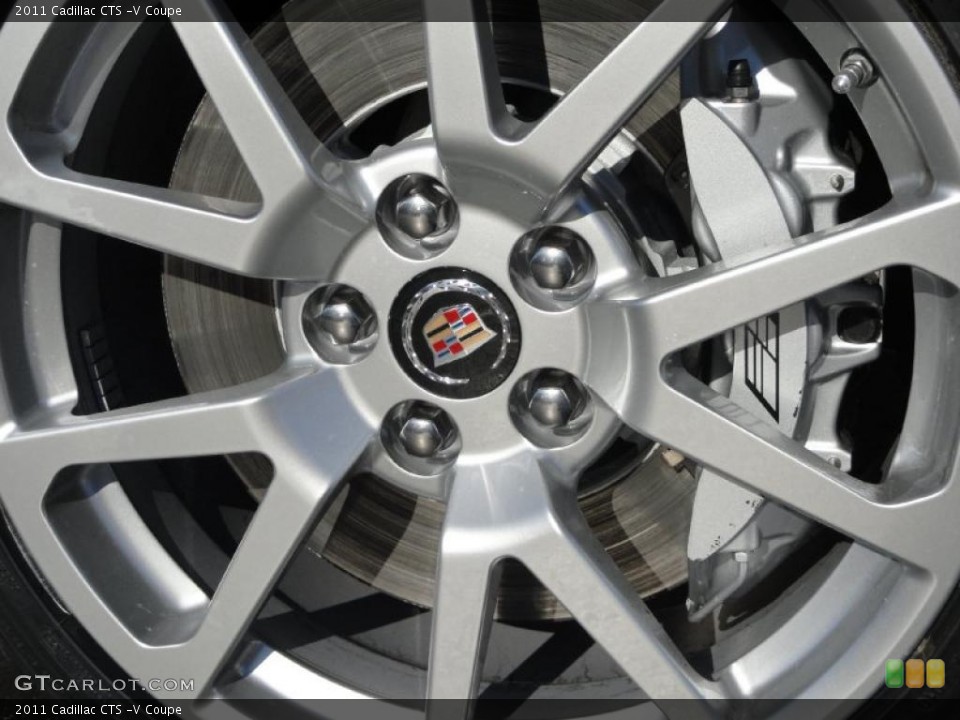 2011 Cadillac CTS -V Coupe Wheel and Tire Photo #41230015