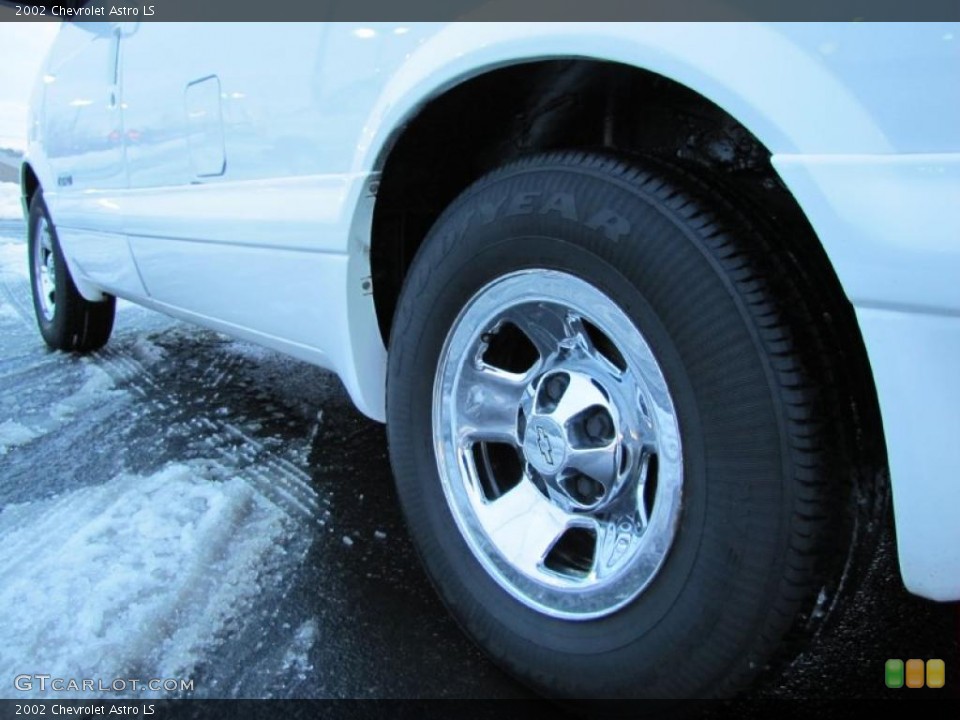 2002 Chevrolet Astro LS Wheel and Tire Photo #41242776