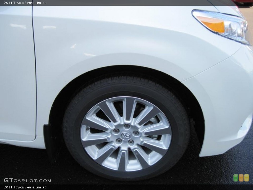2011 Toyota Sienna Limited Wheel and Tire Photo #41255557