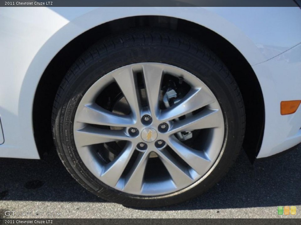 2011 Chevrolet Cruze LTZ Wheel and Tire Photo #41263697