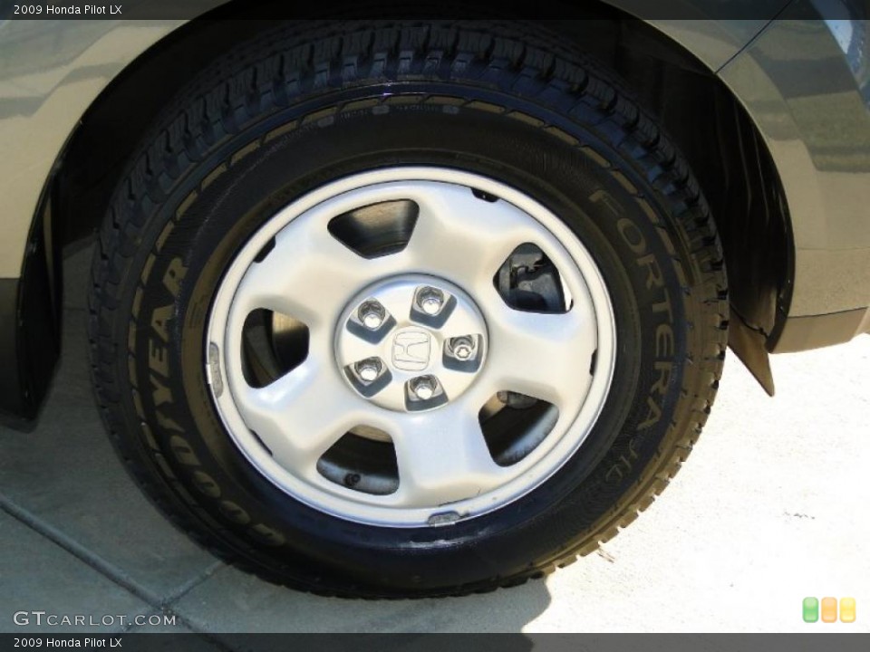 2009 Honda Pilot LX Wheel and Tire Photo #41268161