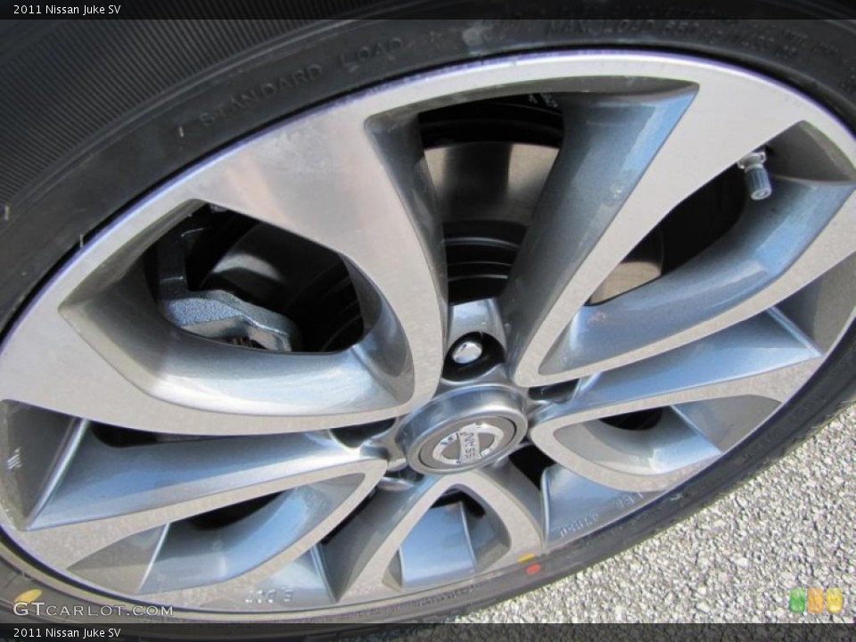 2011 Nissan Juke SV Wheel and Tire Photo #41305068