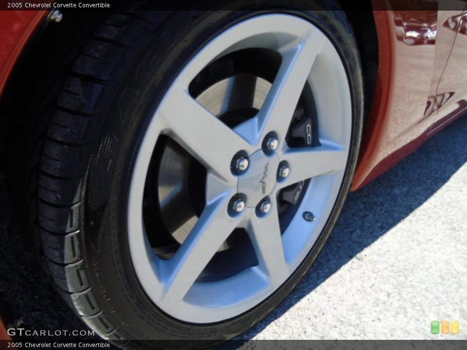2005 Chevrolet Corvette Convertible Wheel and Tire Photo #41321298