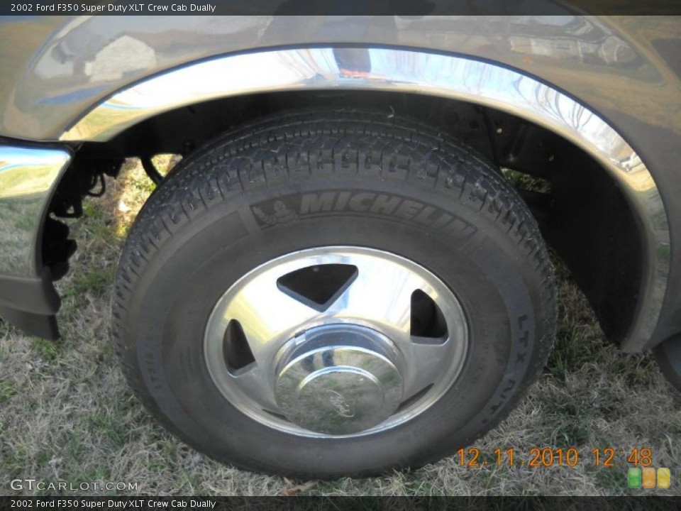 2002 Ford F350 Super Duty XLT Crew Cab Dually Wheel and Tire Photo #41390028