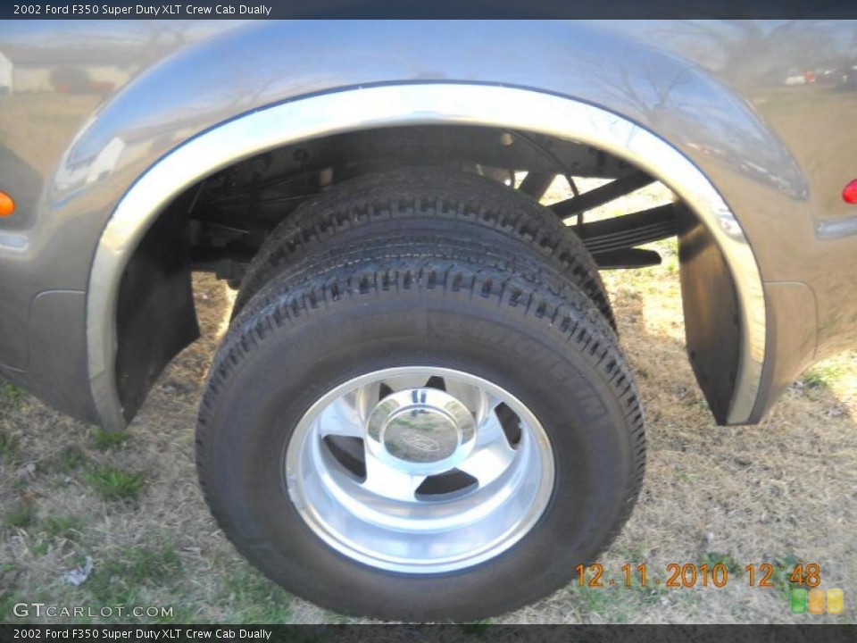 2002 Ford F350 Super Duty XLT Crew Cab Dually Wheel and Tire Photo #41390092
