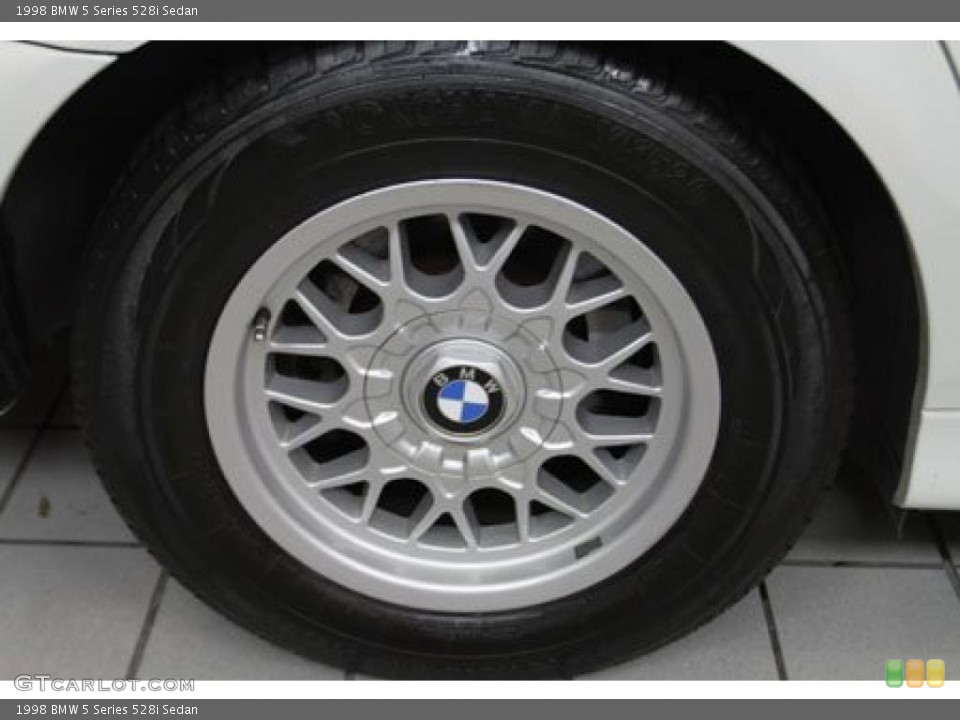 1998 BMW 5 Series 528i Sedan Wheel and Tire Photo #41391632