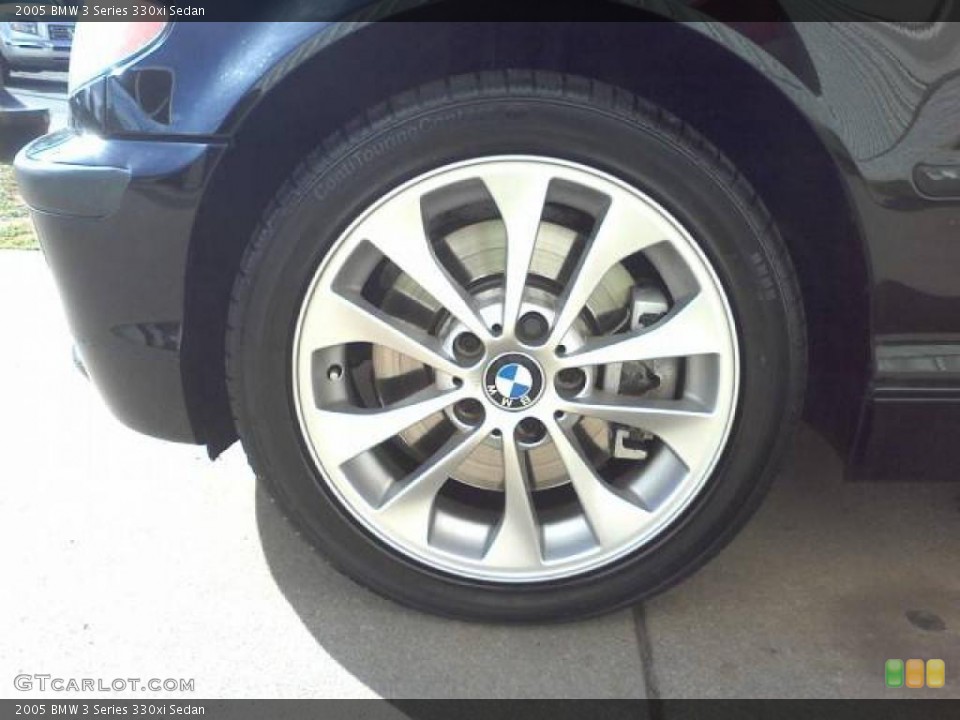 2005 BMW 3 Series 330xi Sedan Wheel and Tire Photo #41416423