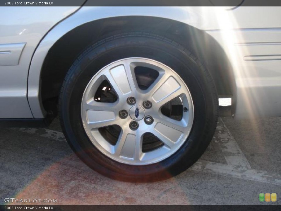 2003 Ford Crown Victoria LX Wheel and Tire Photo #41418987