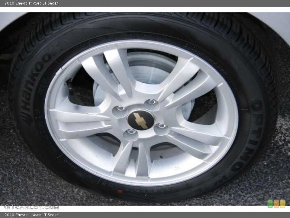 2010 Chevrolet Aveo LT Sedan Wheel and Tire Photo #41420751