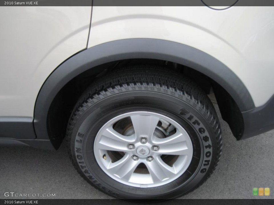 2010 Saturn VUE XE Wheel and Tire Photo #41432147