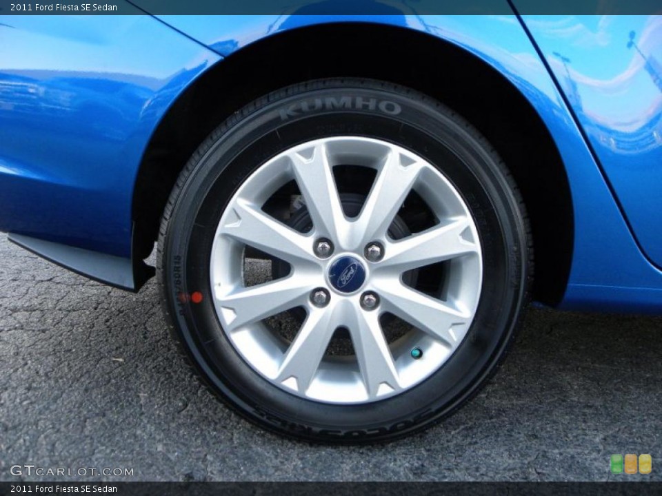 2011 Ford Fiesta SE Sedan Wheel and Tire Photo #41436115