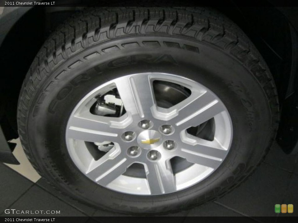2011 Chevrolet Traverse LT Wheel and Tire Photo 41493183 GTCarLot com